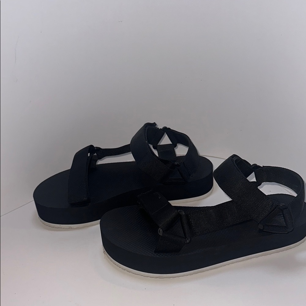 Hollister‎ Black Platform Sporty Strappy Sandals Adjustable Hook & Loop Straps